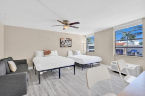 Gorgeous Apartment, South Beach, 1 block to Ocean